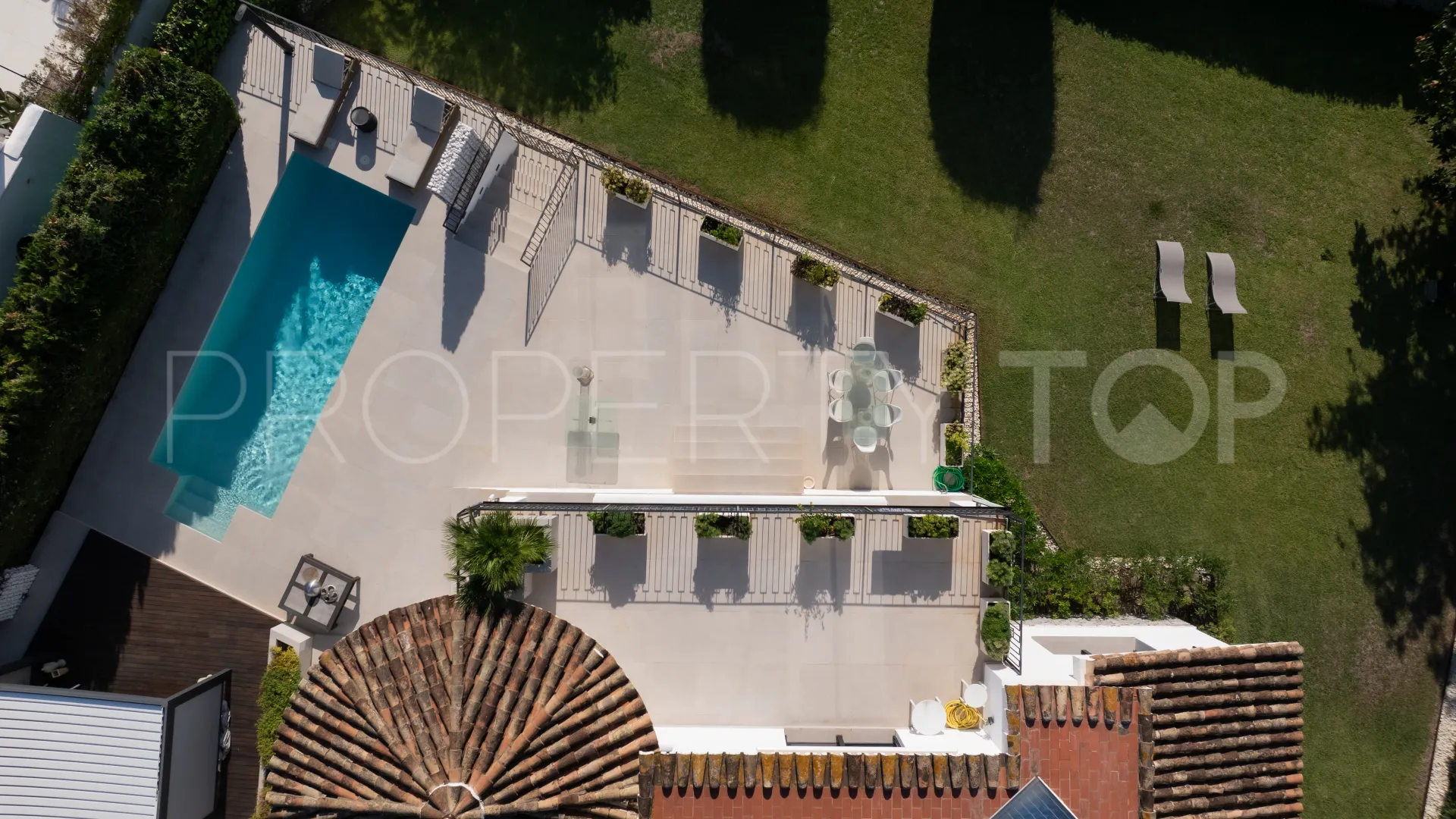Villa de 4 dormitorios a la venta en Guadalmina Alta