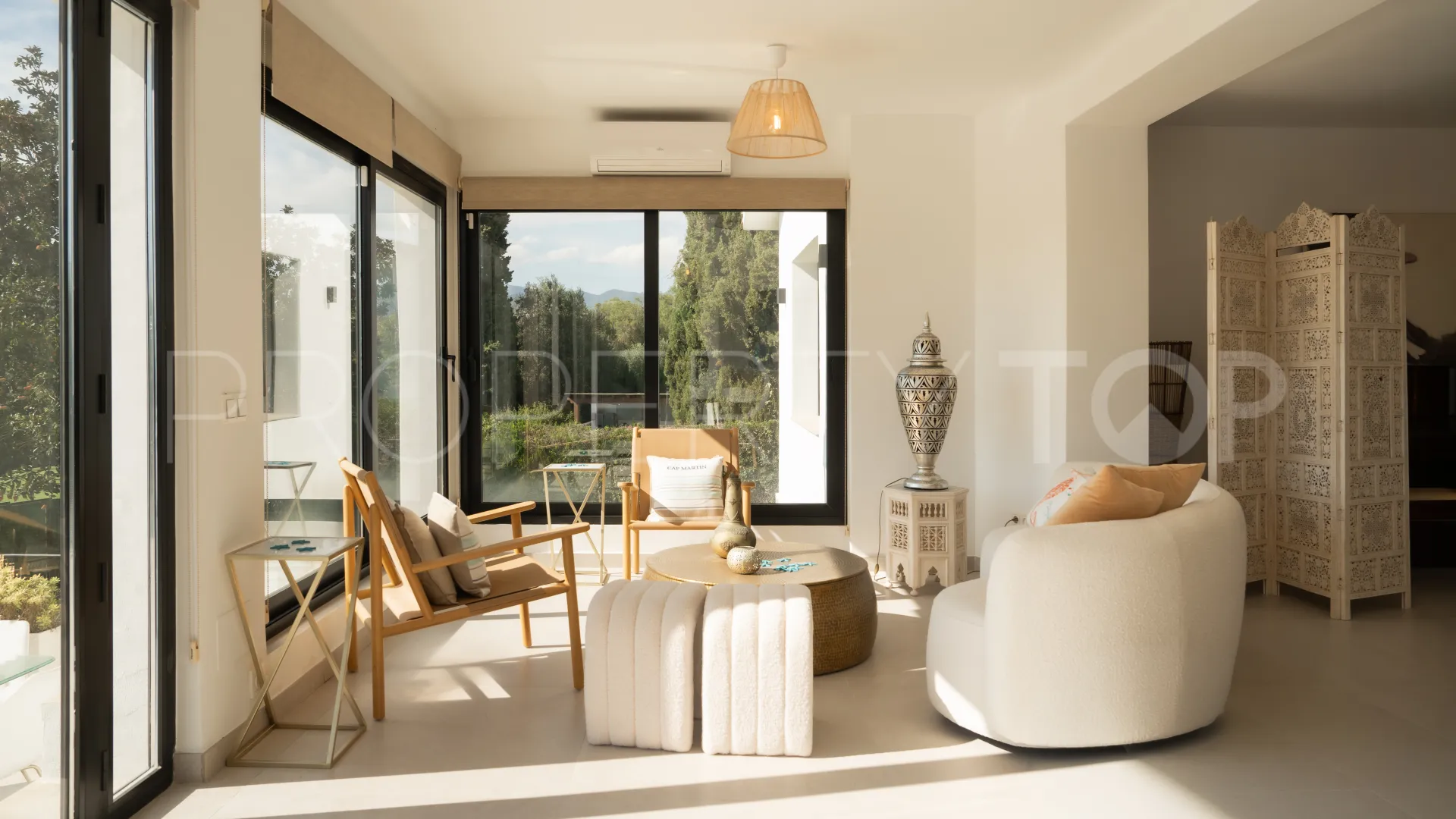 Villa de 4 dormitorios a la venta en Guadalmina Alta