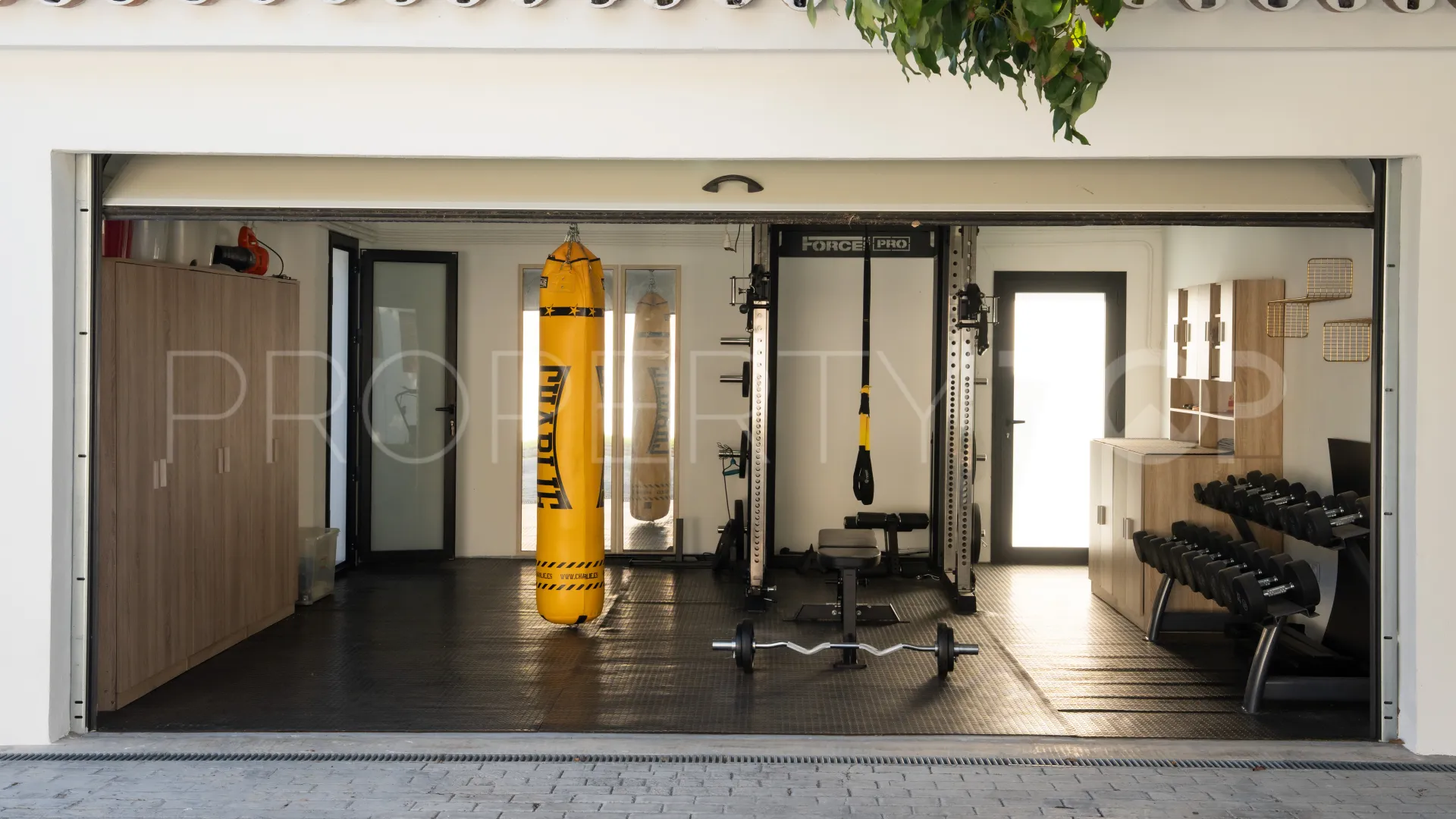 Villa de 4 dormitorios a la venta en Guadalmina Alta