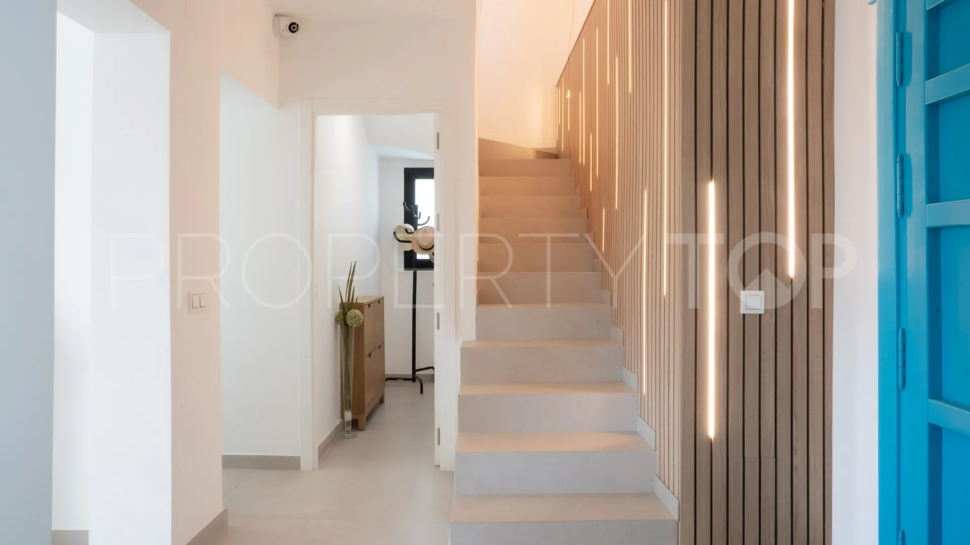 Villa de 4 dormitorios a la venta en Guadalmina Alta