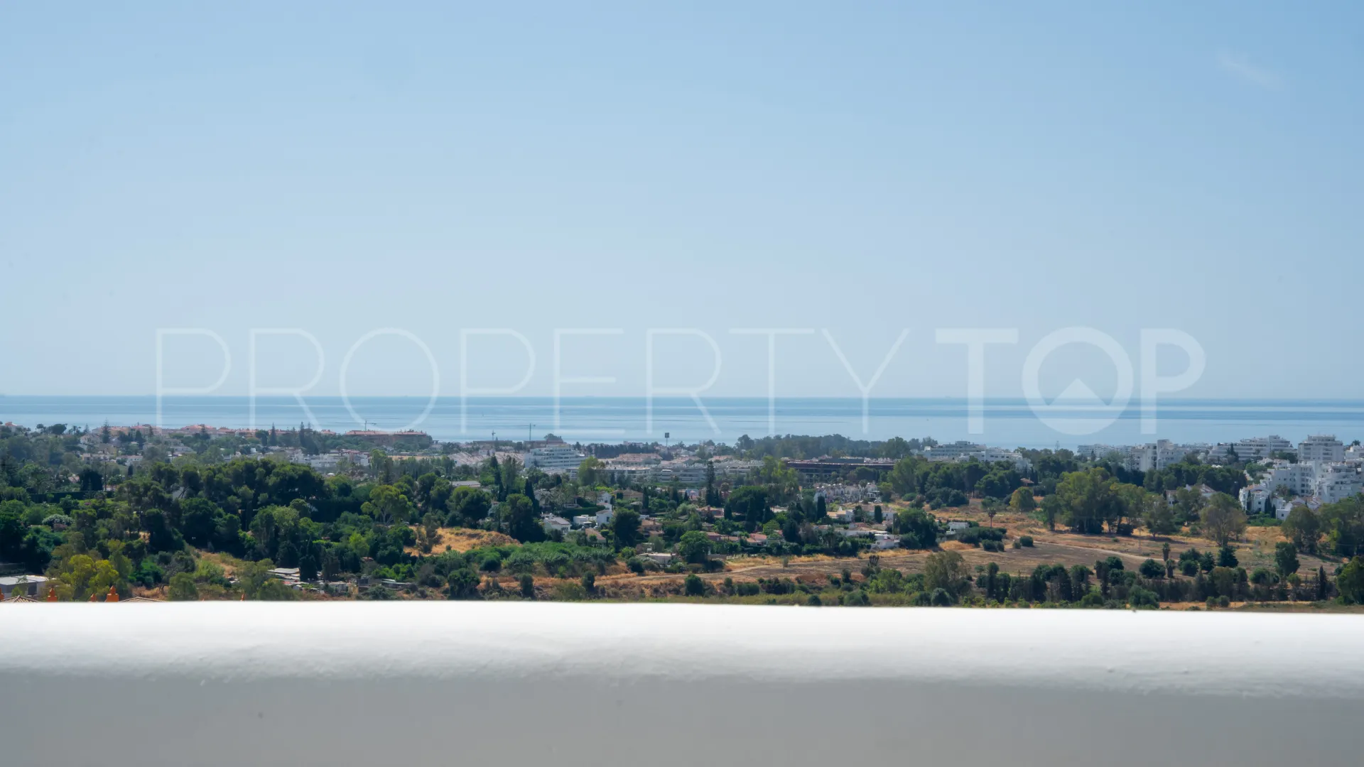 Se vende atico duplex en Lomas del Marqués