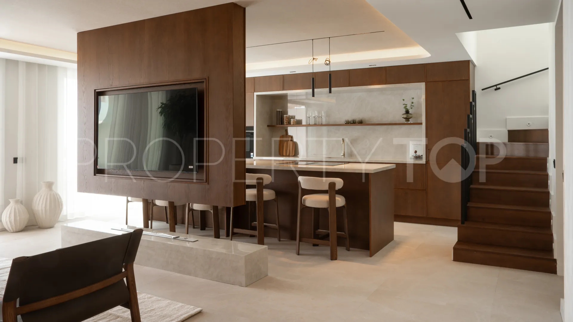 Se vende atico duplex en Lomas del Marqués