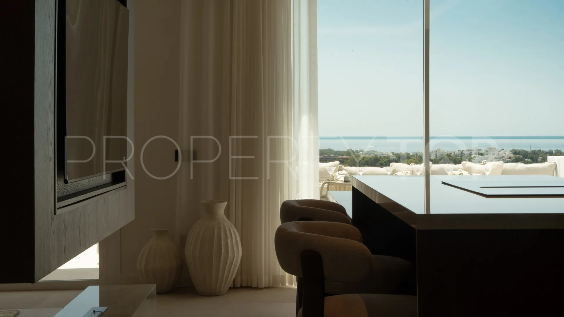 Se vende atico duplex en Lomas del Marqués