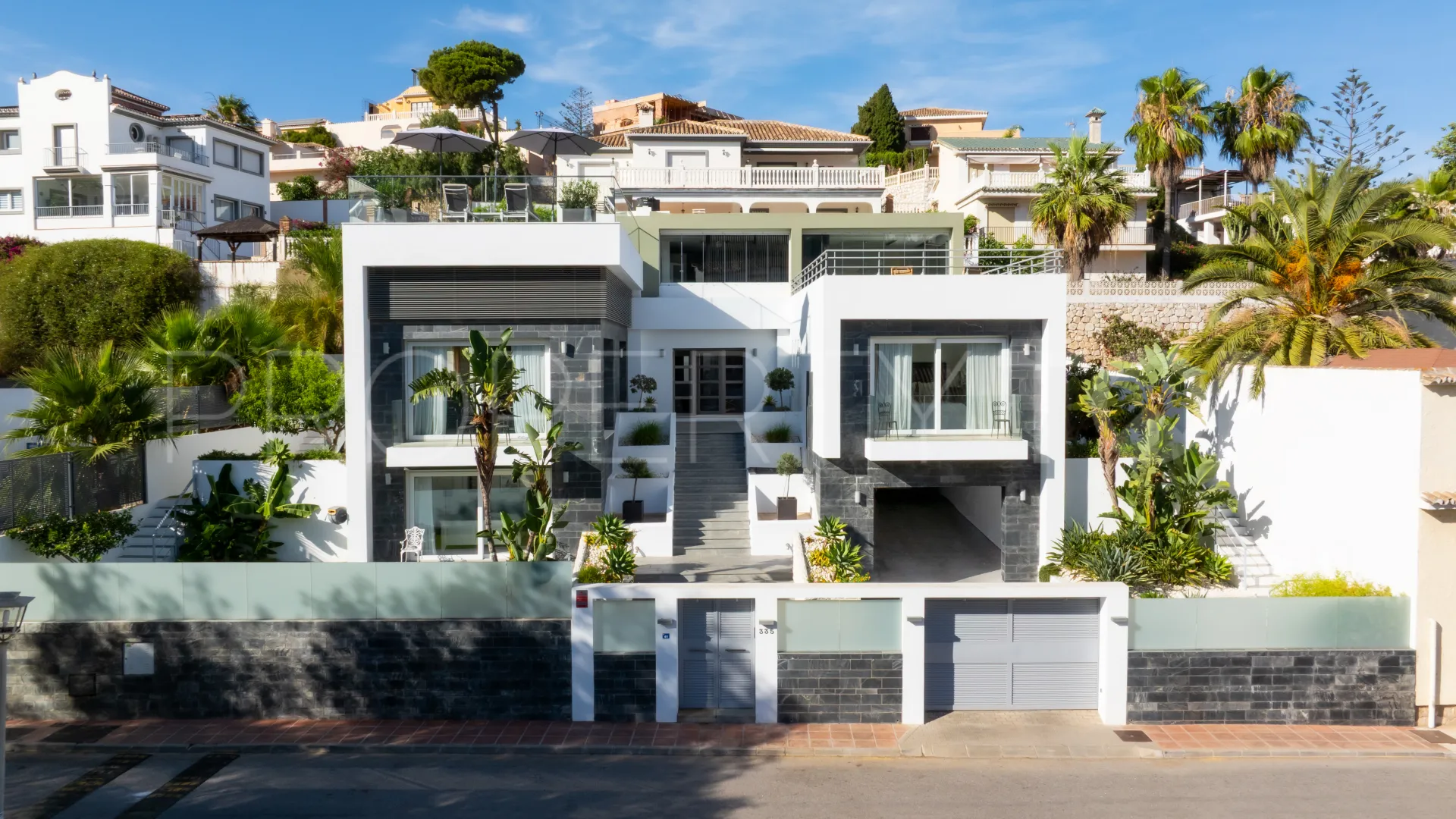 Villa de 5 dormitorios en venta en Torrenueva
