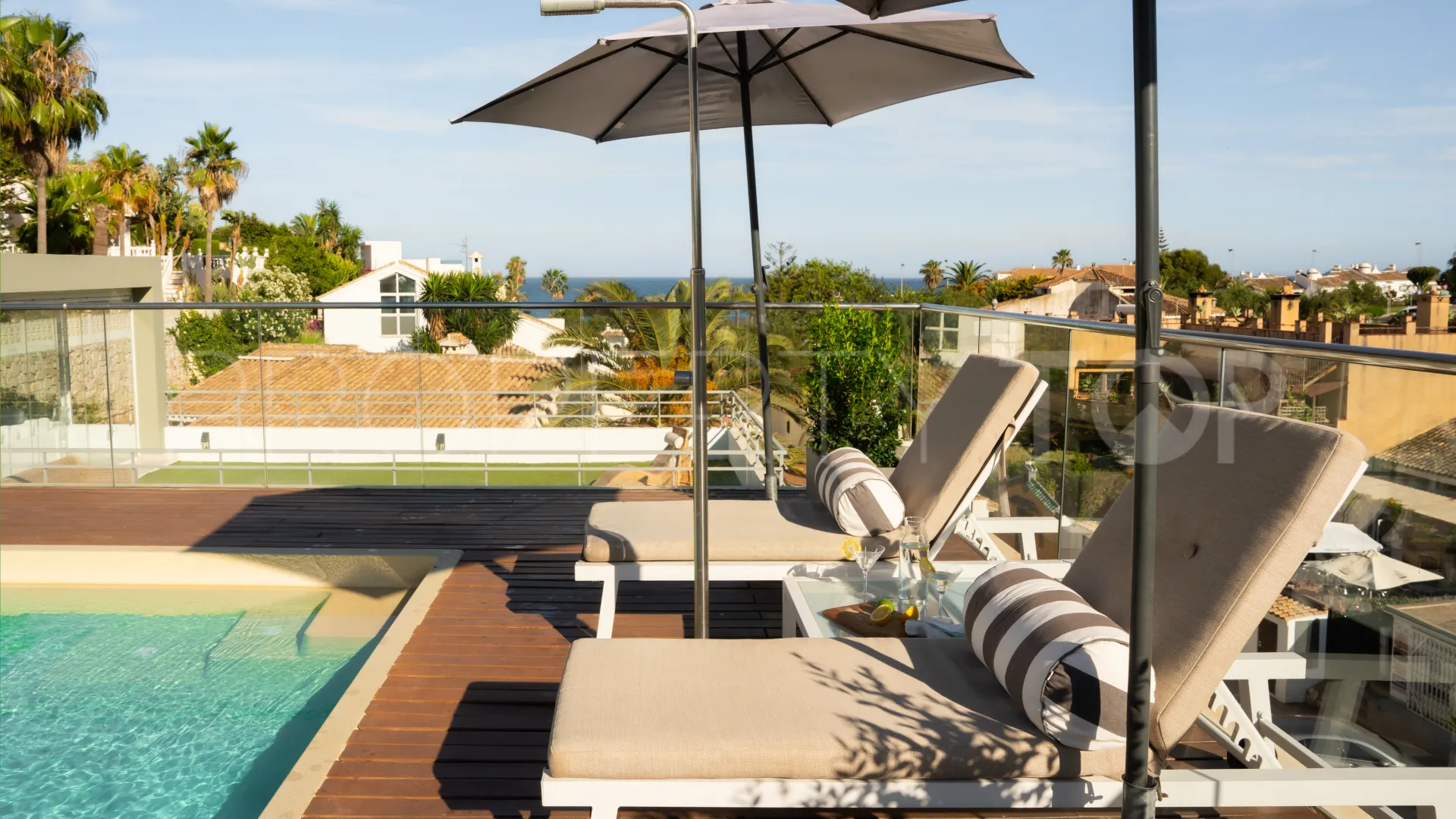 Villa de 5 dormitorios en venta en Torrenueva