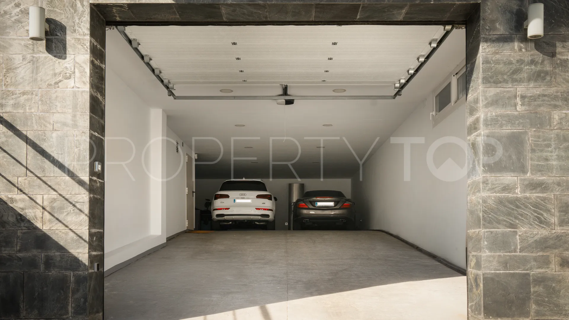 Villa de 5 dormitorios en venta en Torrenueva