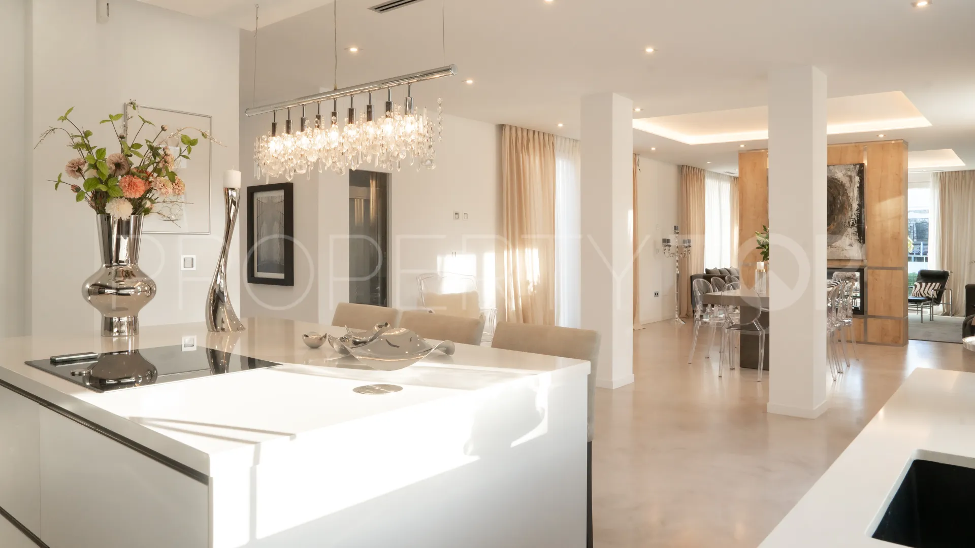 Villa de 5 dormitorios en venta en Torrenueva