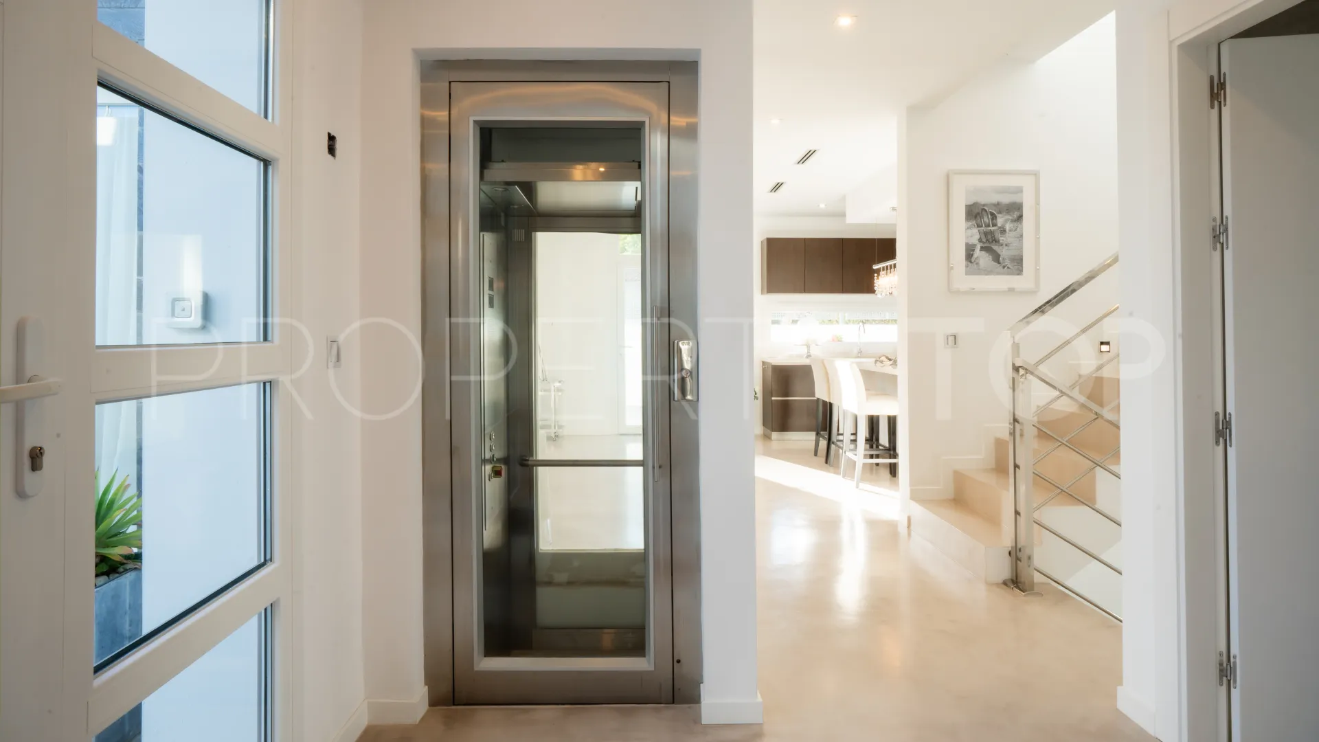 Villa de 5 dormitorios en venta en Torrenueva