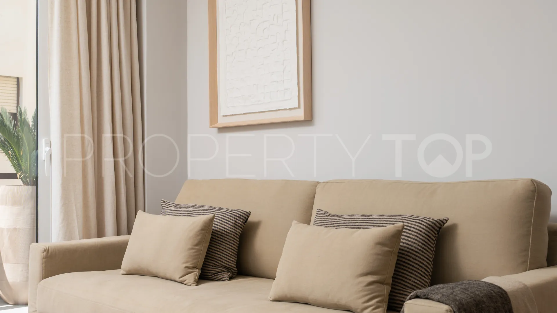 3 bedrooms apartment for sale in Estepona Centre
