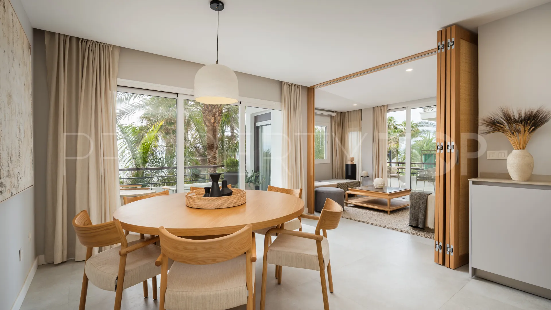 3 bedrooms apartment for sale in Estepona Centre