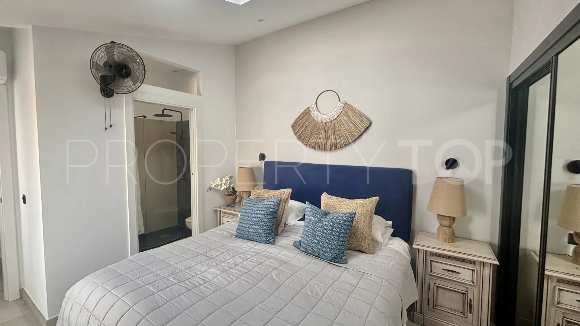 Atico duplex en venta en Estepona Casco Antiguo de 2 dormitorios