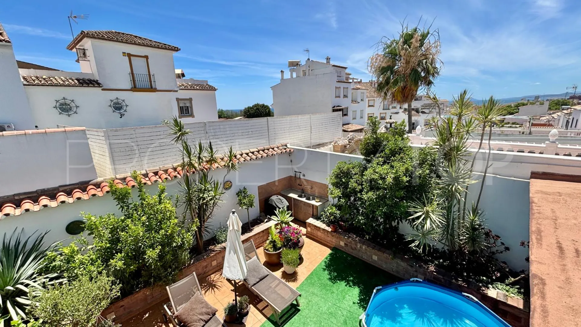 Estepona Centre 5 bedrooms town house for sale
