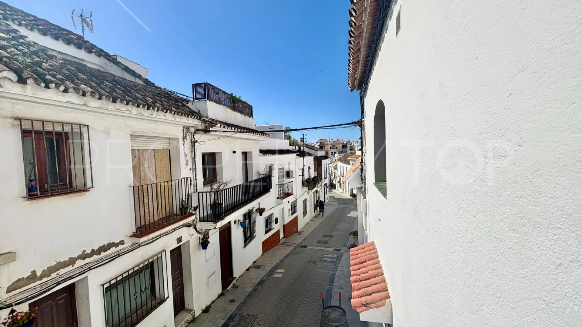 Adosado de 2 dormitorios a la venta en Estepona Casco Antiguo