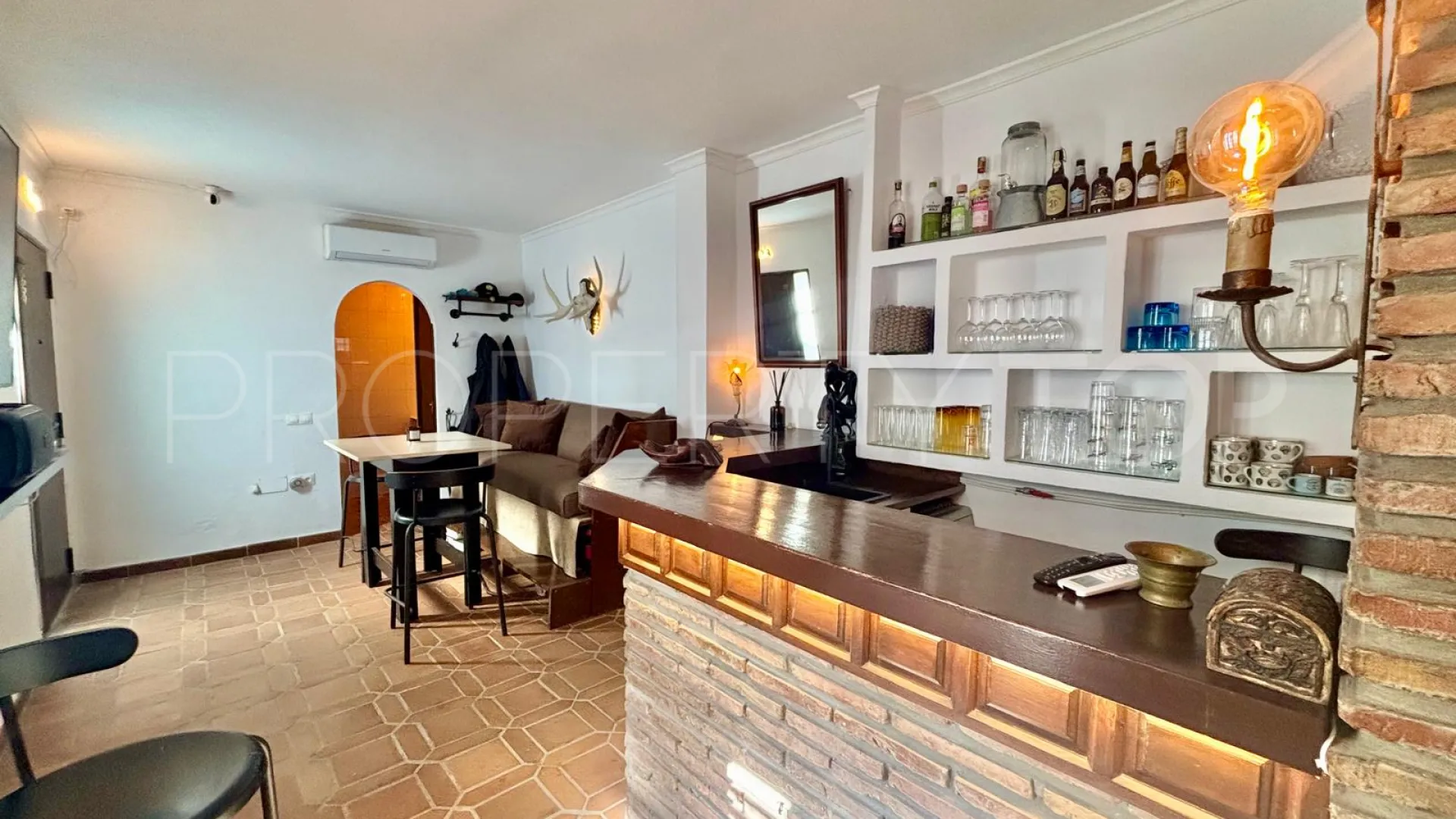 Adosado de 2 dormitorios a la venta en Estepona Casco Antiguo