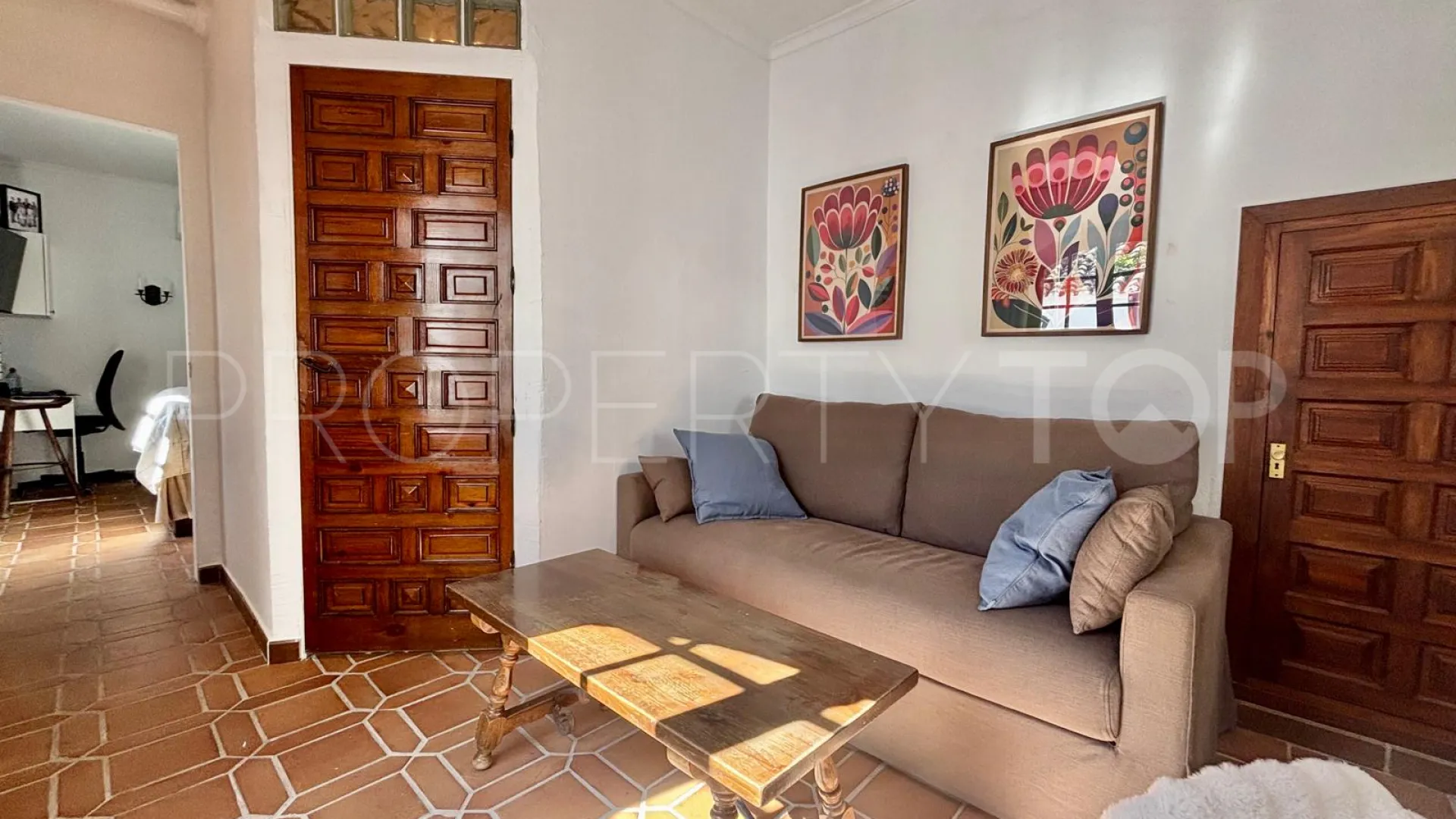 Adosado de 2 dormitorios a la venta en Estepona Casco Antiguo