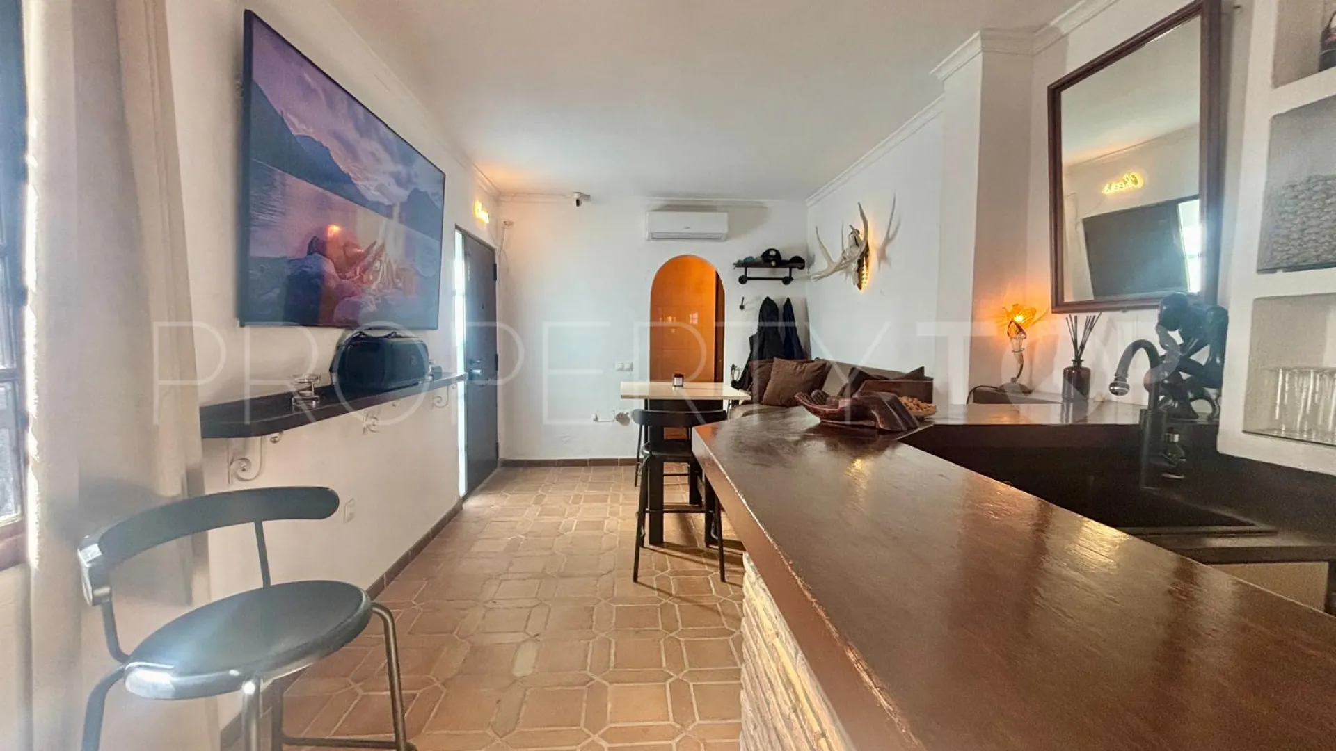 Adosado de 2 dormitorios a la venta en Estepona Casco Antiguo
