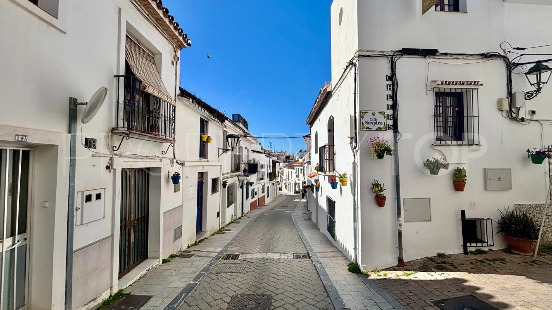 Adosado de 2 dormitorios a la venta en Estepona Casco Antiguo