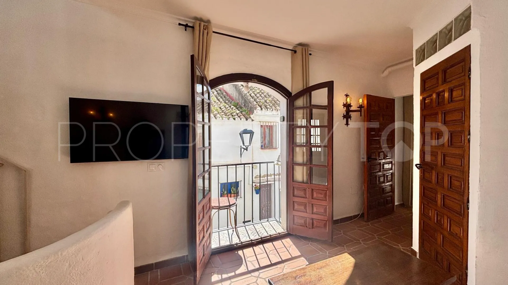 Adosado de 2 dormitorios a la venta en Estepona Casco Antiguo
