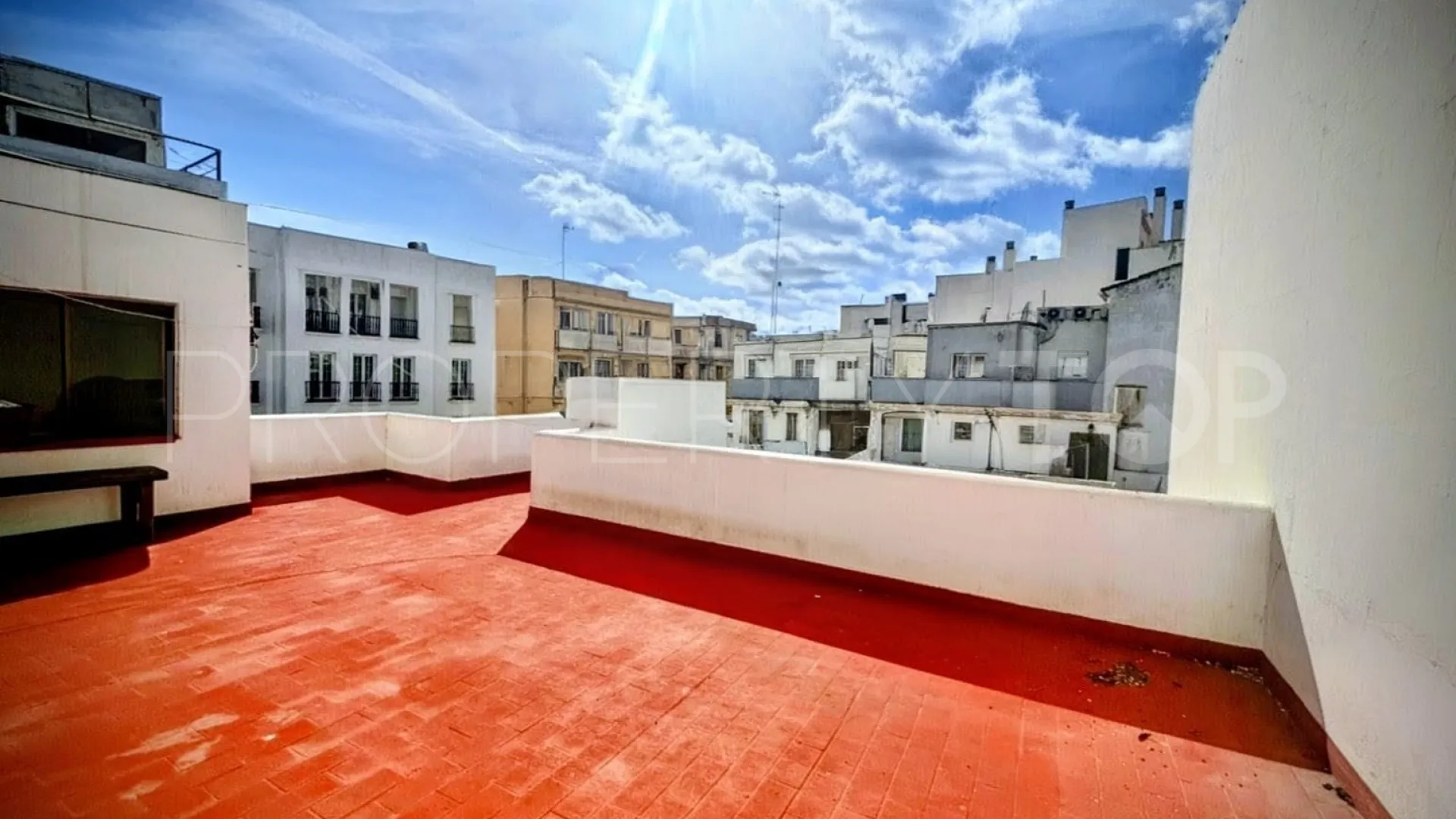 Se vende adosado con 3 dormitorios en Estepona Casco Antiguo