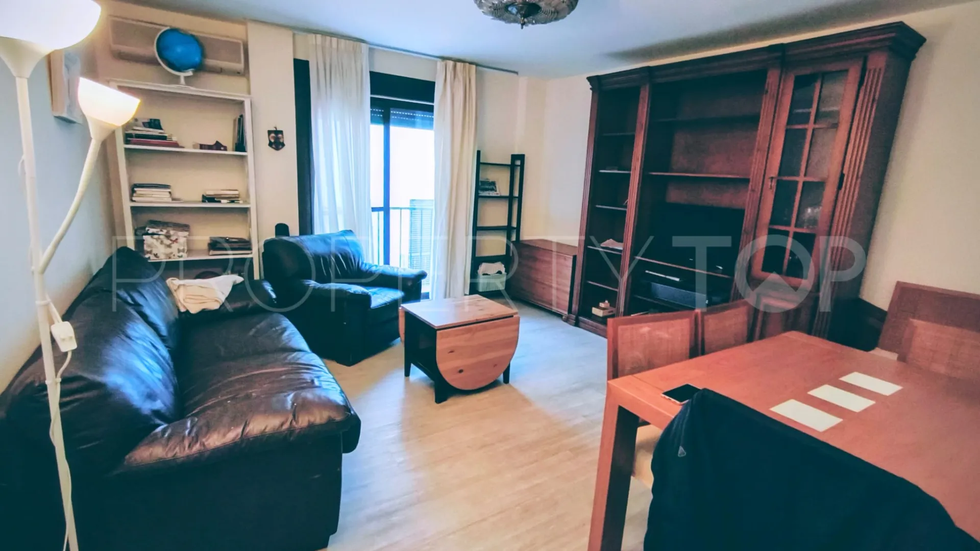 Se vende adosado con 3 dormitorios en Estepona Casco Antiguo