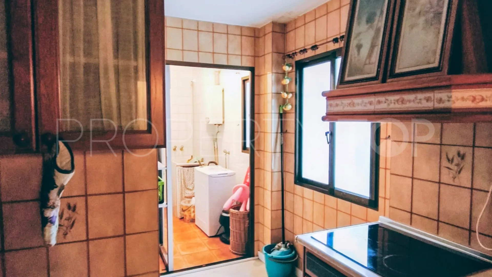 Se vende adosado con 3 dormitorios en Estepona Casco Antiguo