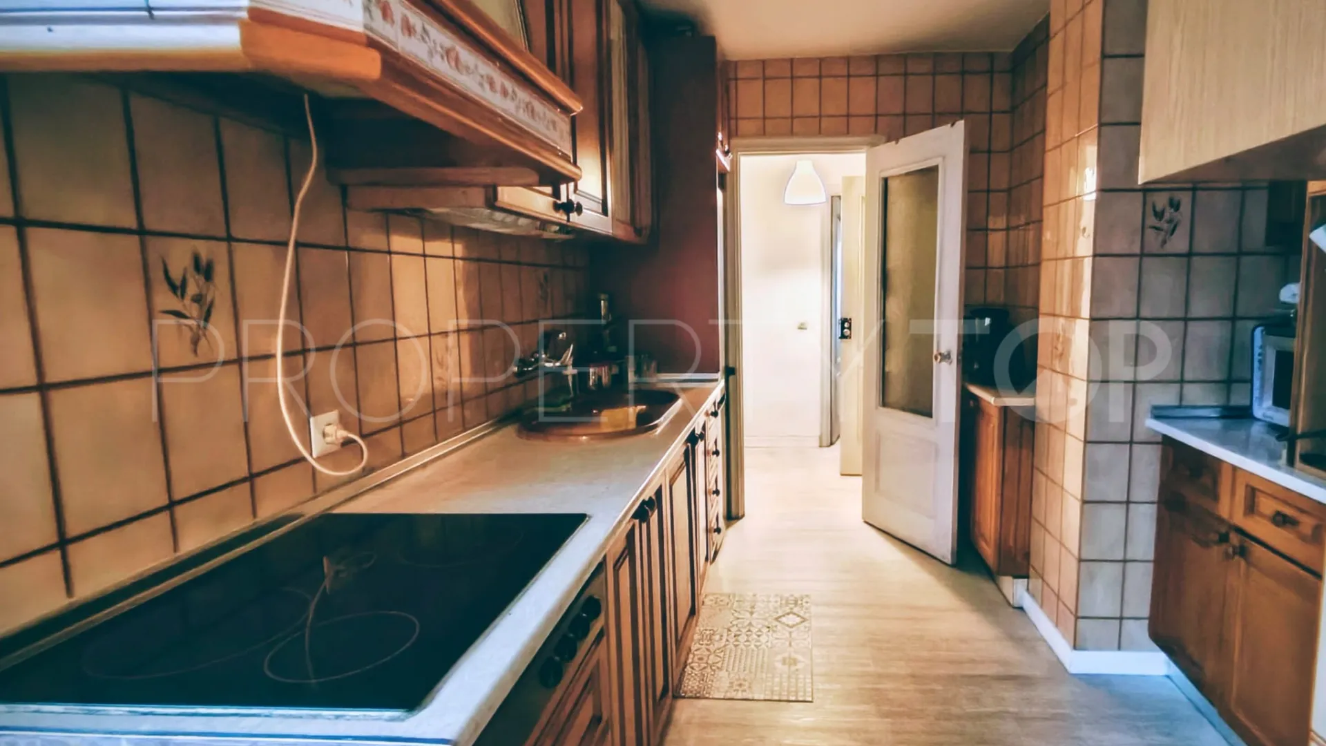 Se vende adosado con 3 dormitorios en Estepona Casco Antiguo
