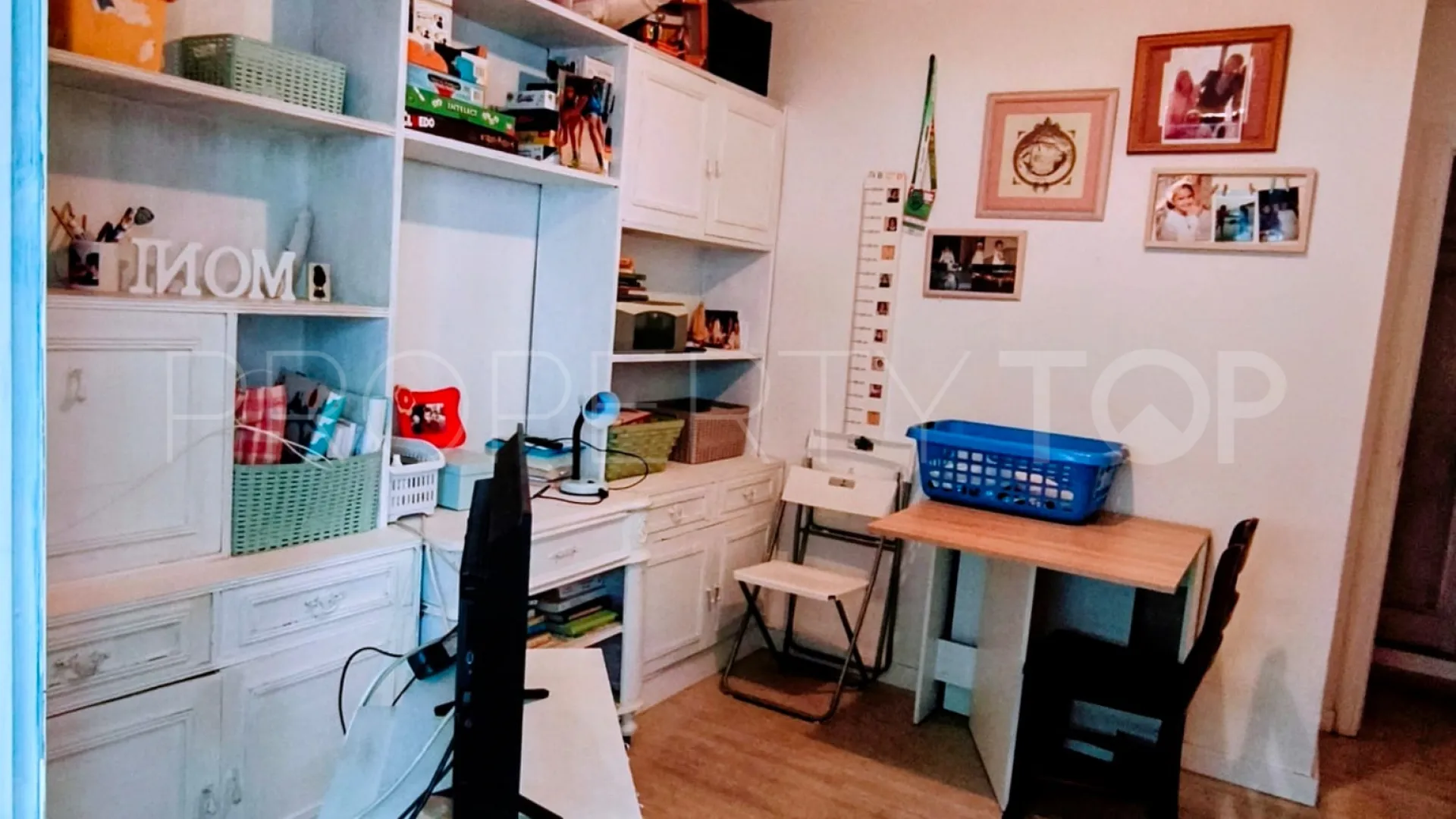 Se vende adosado con 3 dormitorios en Estepona Casco Antiguo