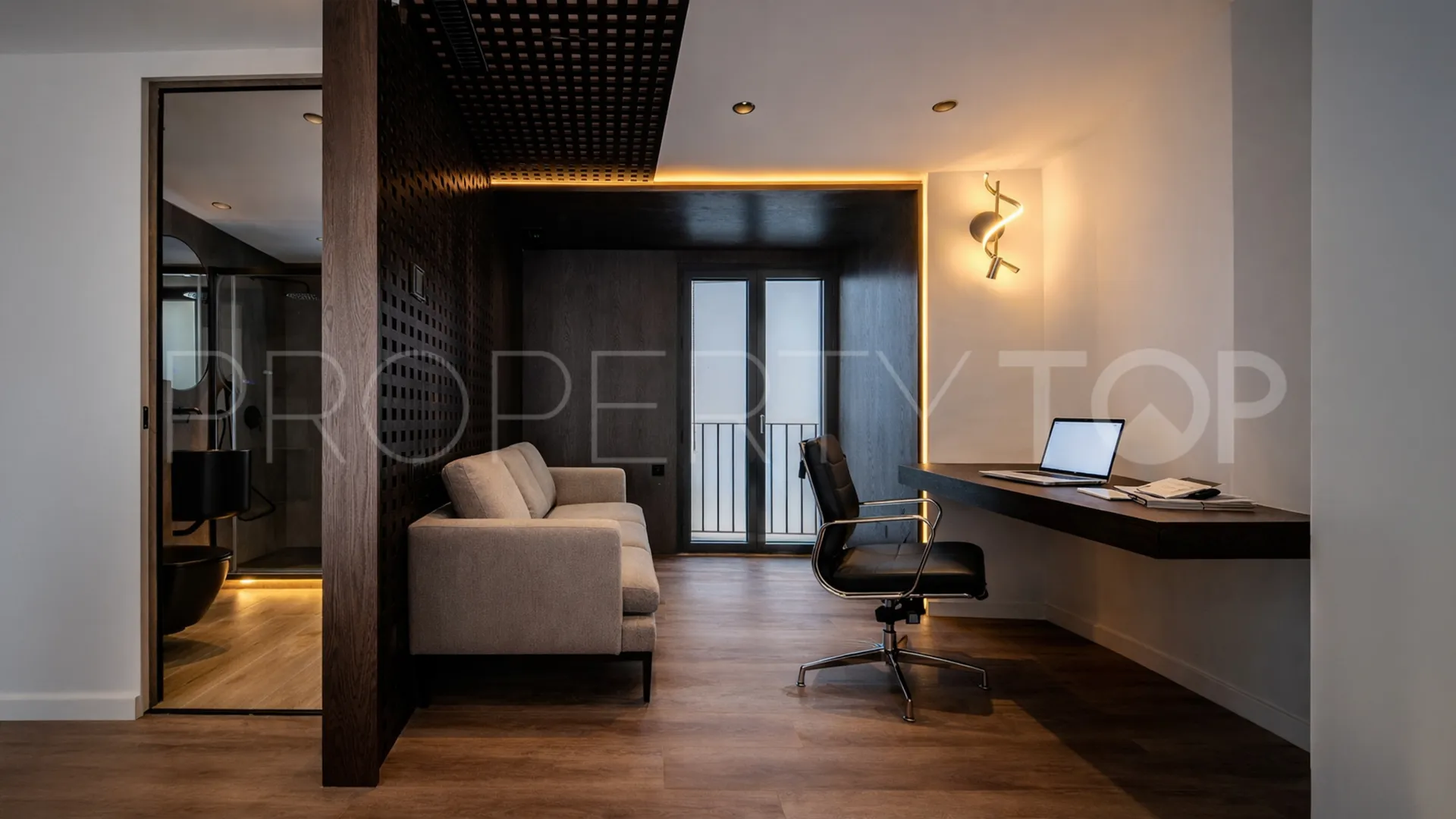 For sale town house in Estepona Old Town with 3 bedrooms