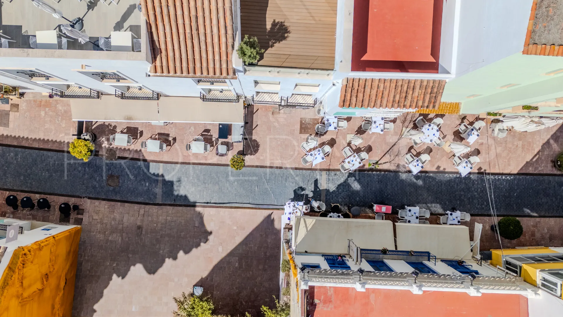 For sale town house in Estepona Old Town with 3 bedrooms