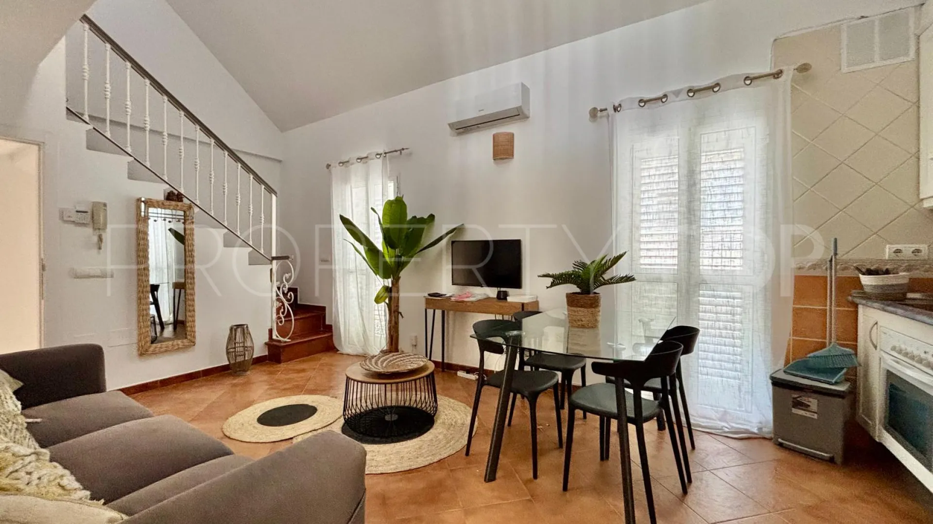 For sale duplex in Estepona Old Town with 2 bedrooms