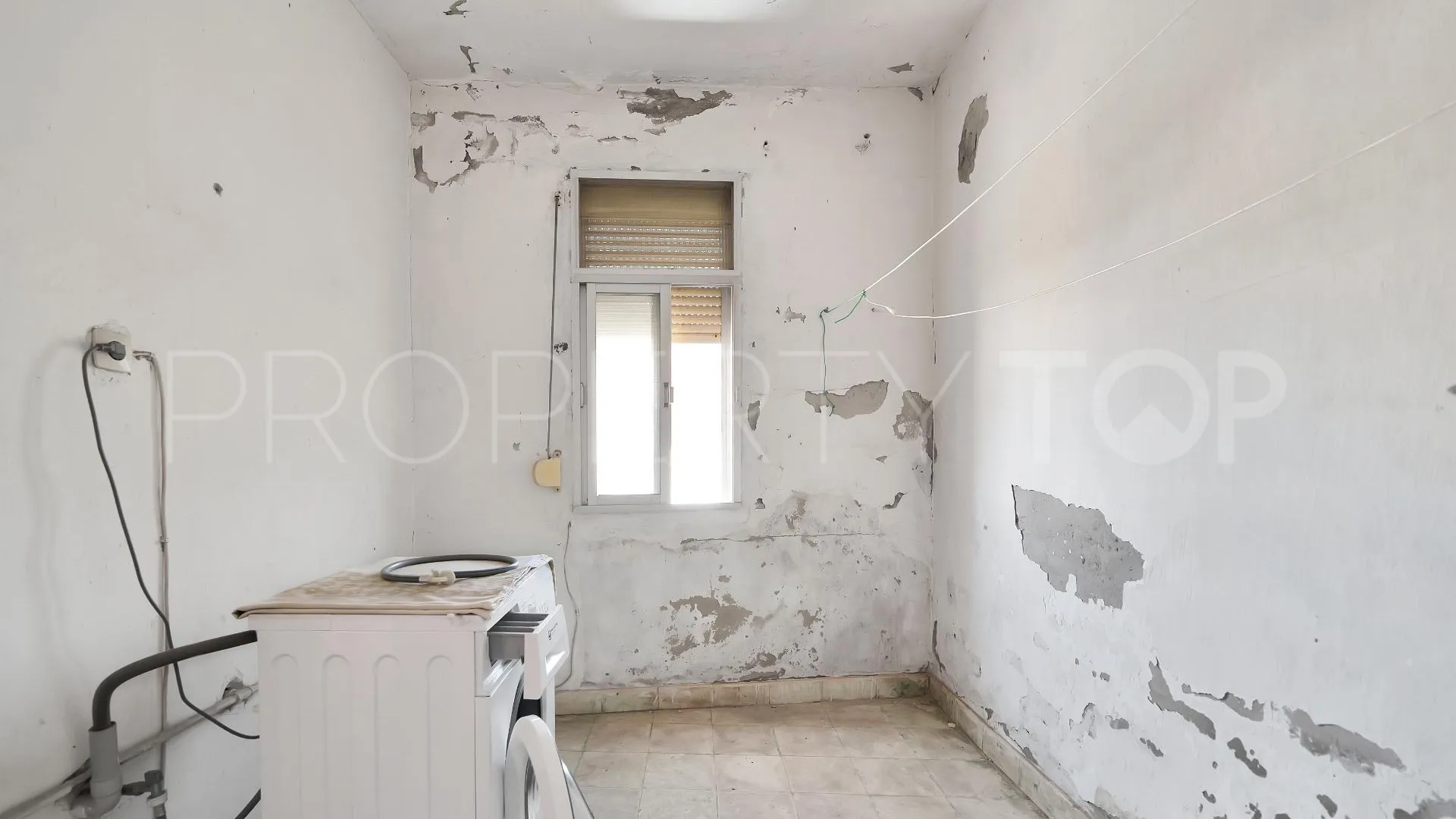 Se vende casa en La Linea de la Concepcion