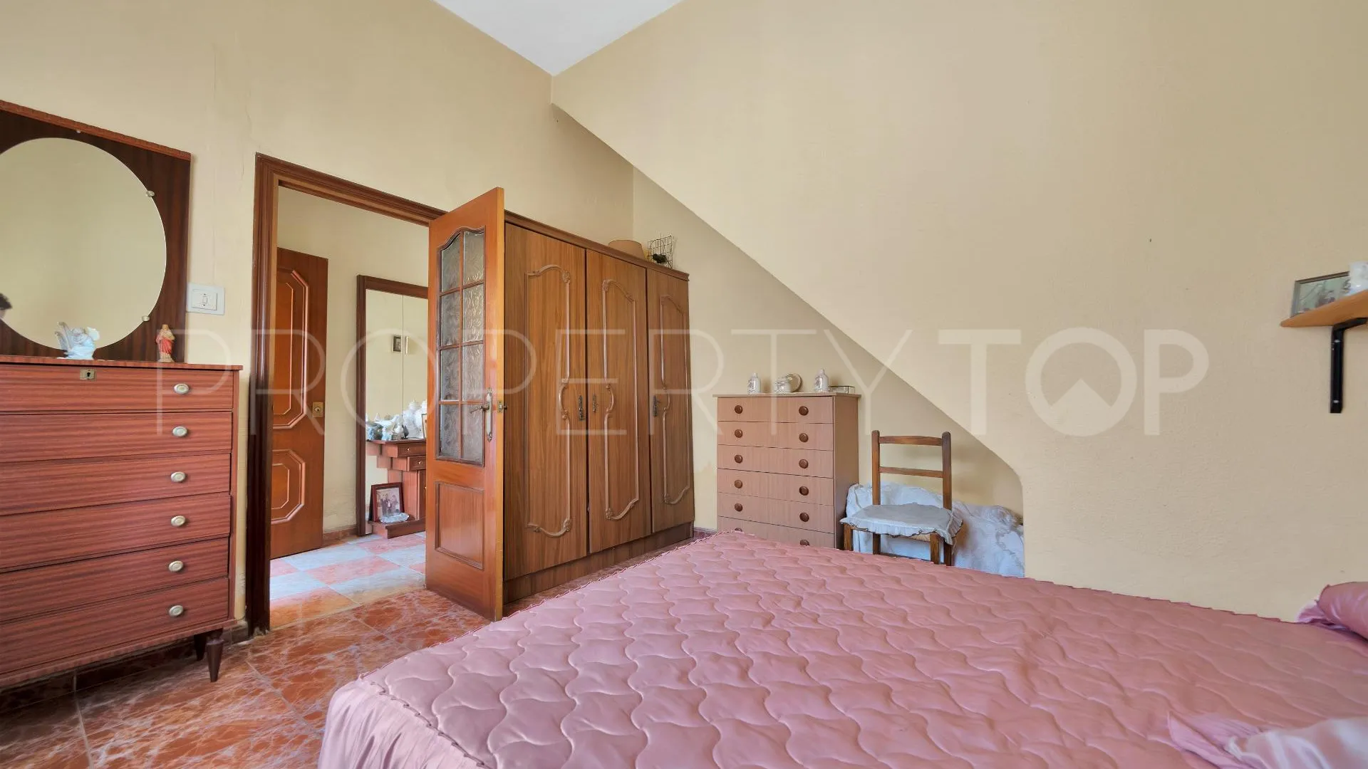 Se vende casa en La Linea de la Concepcion
