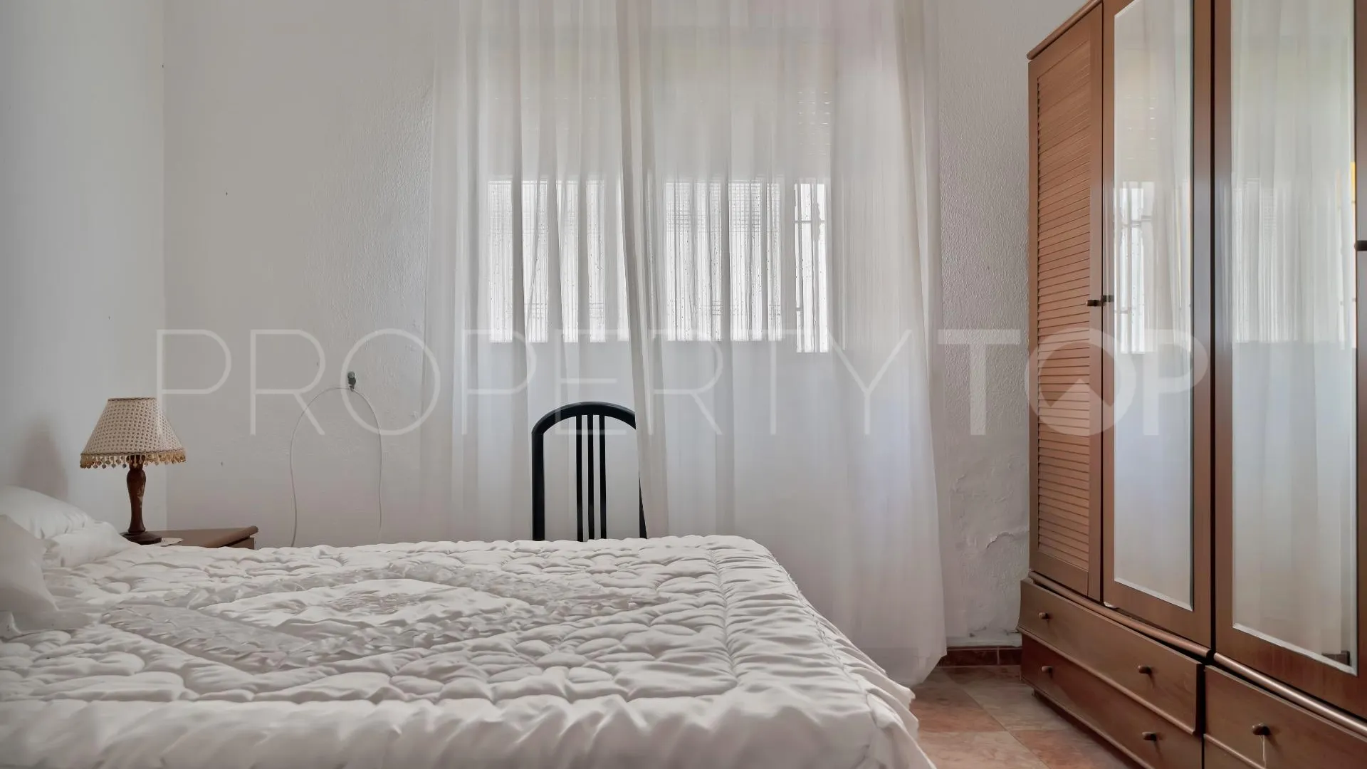 Se vende casa en La Linea de la Concepcion