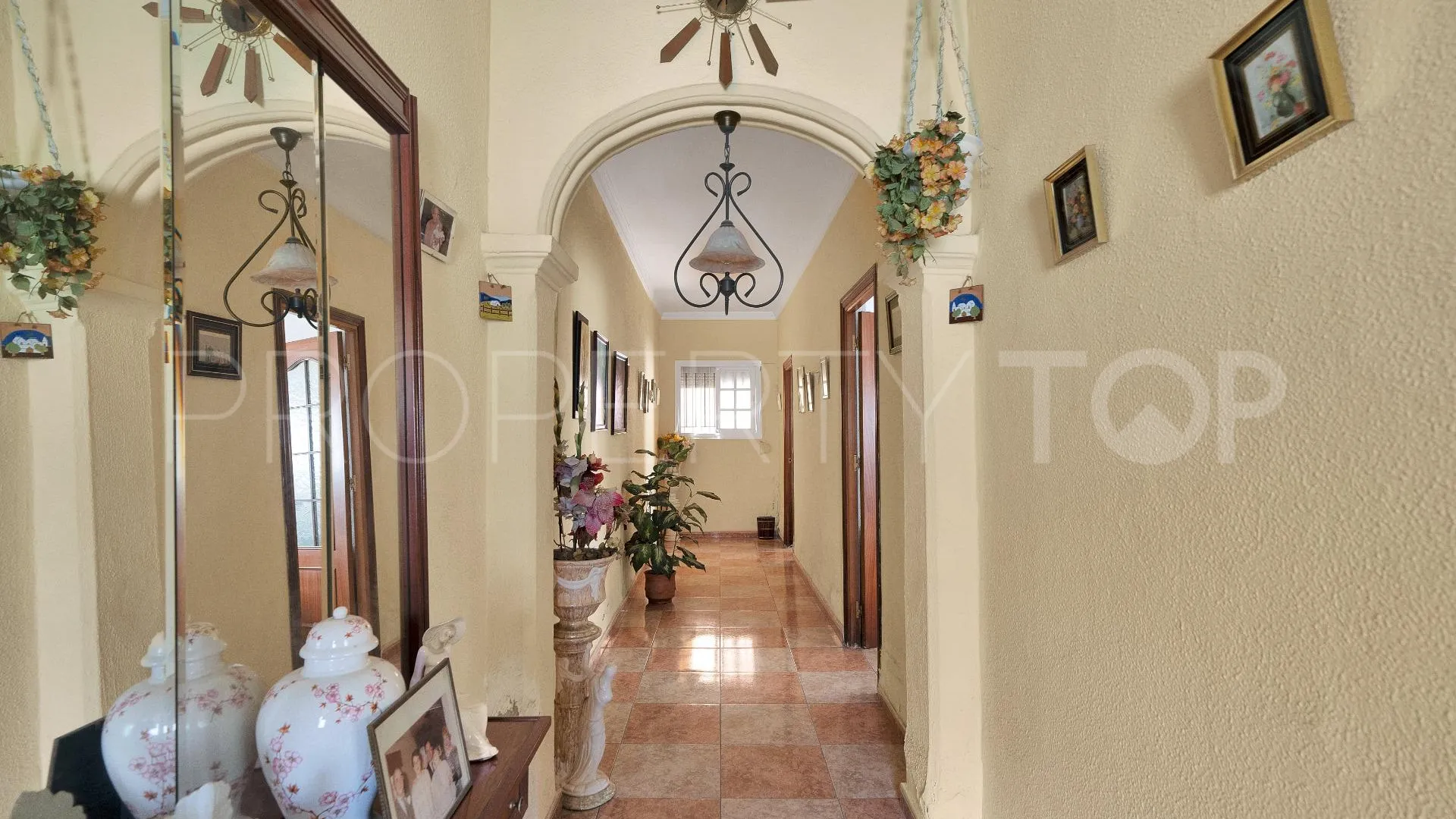 Se vende casa en La Linea de la Concepcion