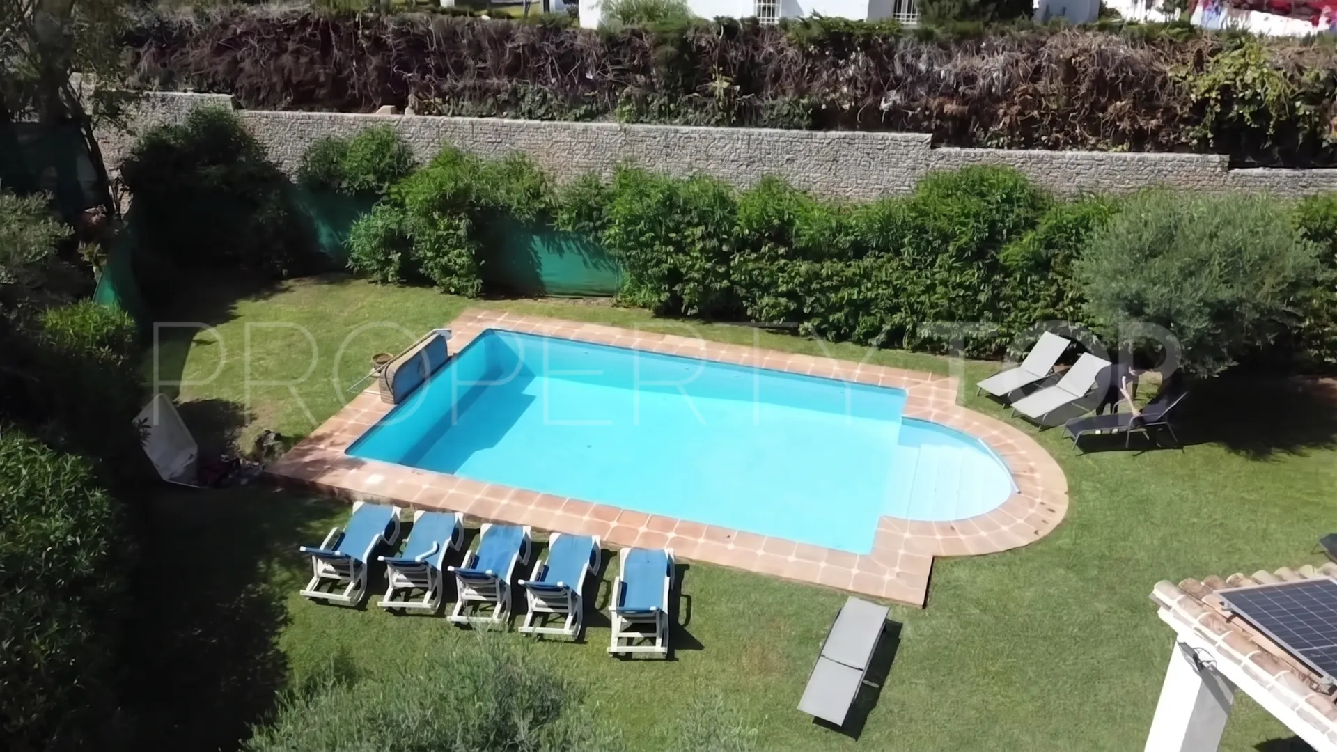 For sale villa with 5 bedrooms in Elviria
