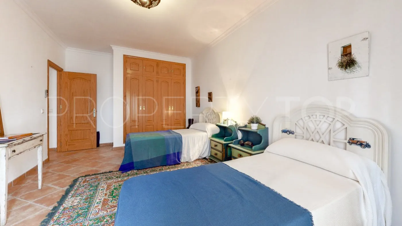 For sale villa in San Martin del Tesorillo
