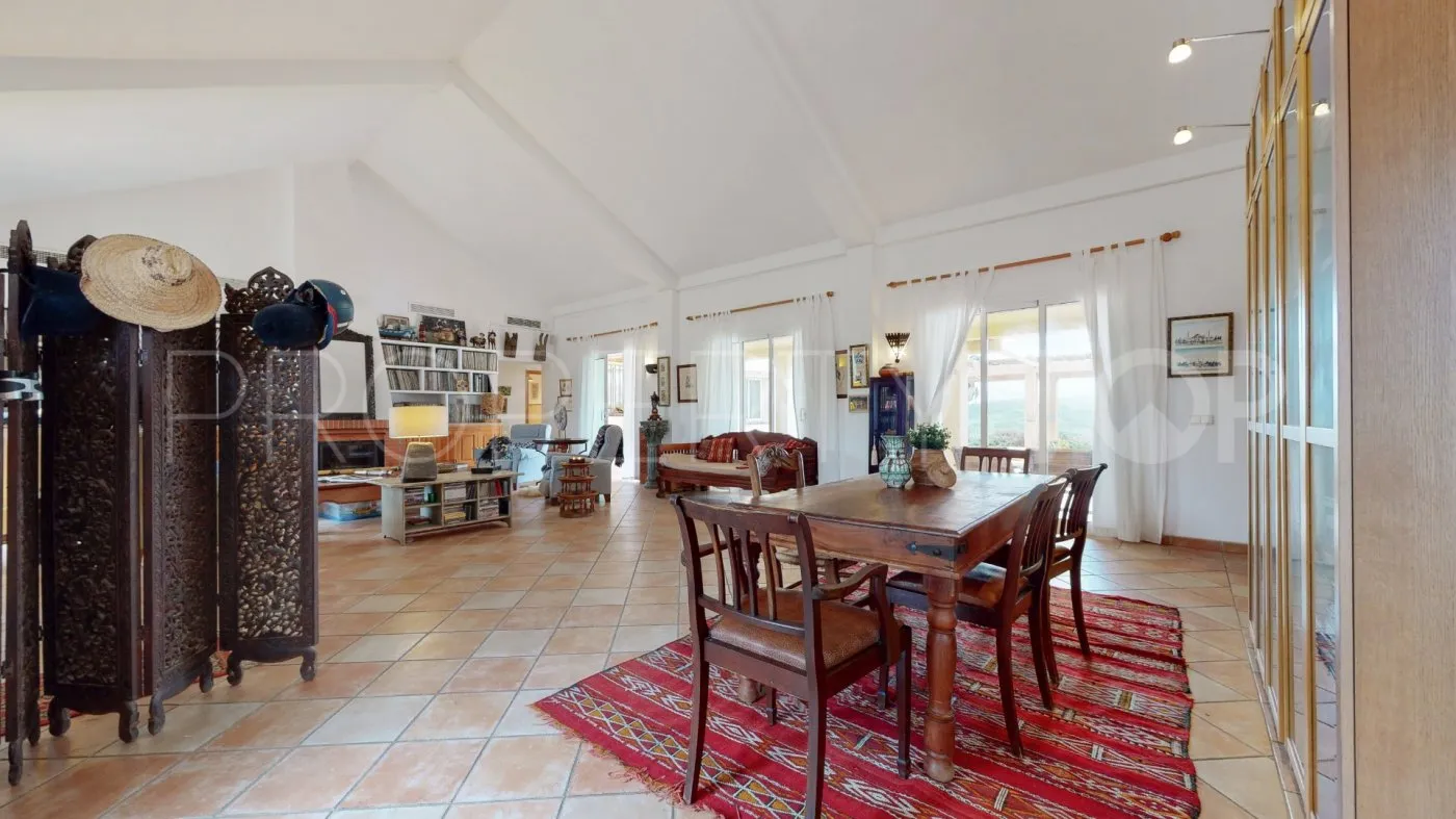 For sale villa in San Martin del Tesorillo