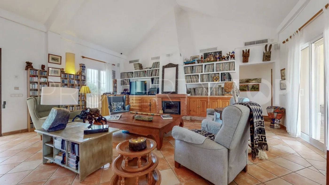 For sale villa in San Martin del Tesorillo
