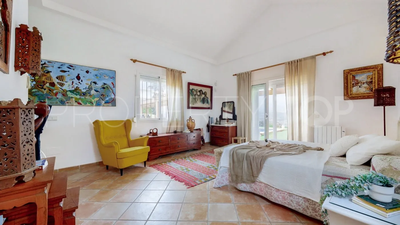 For sale villa in San Martin del Tesorillo