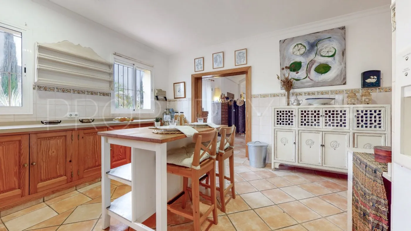 For sale villa in San Martin del Tesorillo