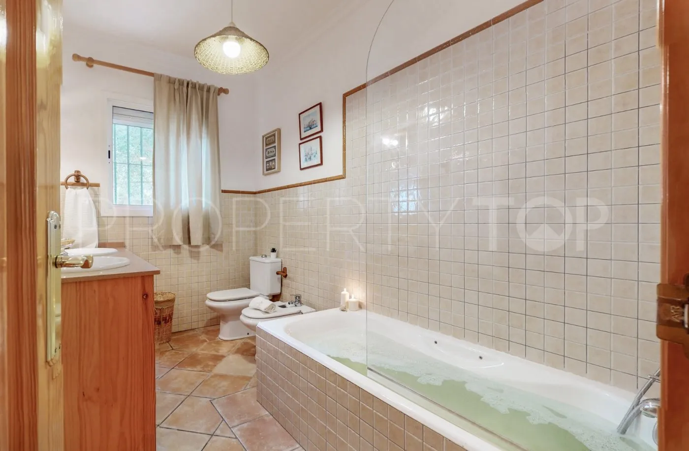 For sale villa in San Martin del Tesorillo