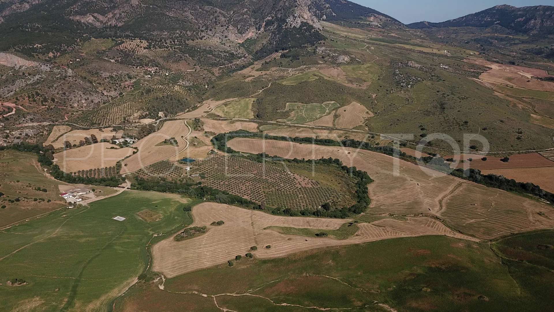 Ardales, parcela a la venta