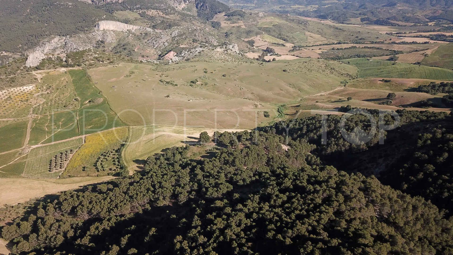 Ardales, parcela a la venta