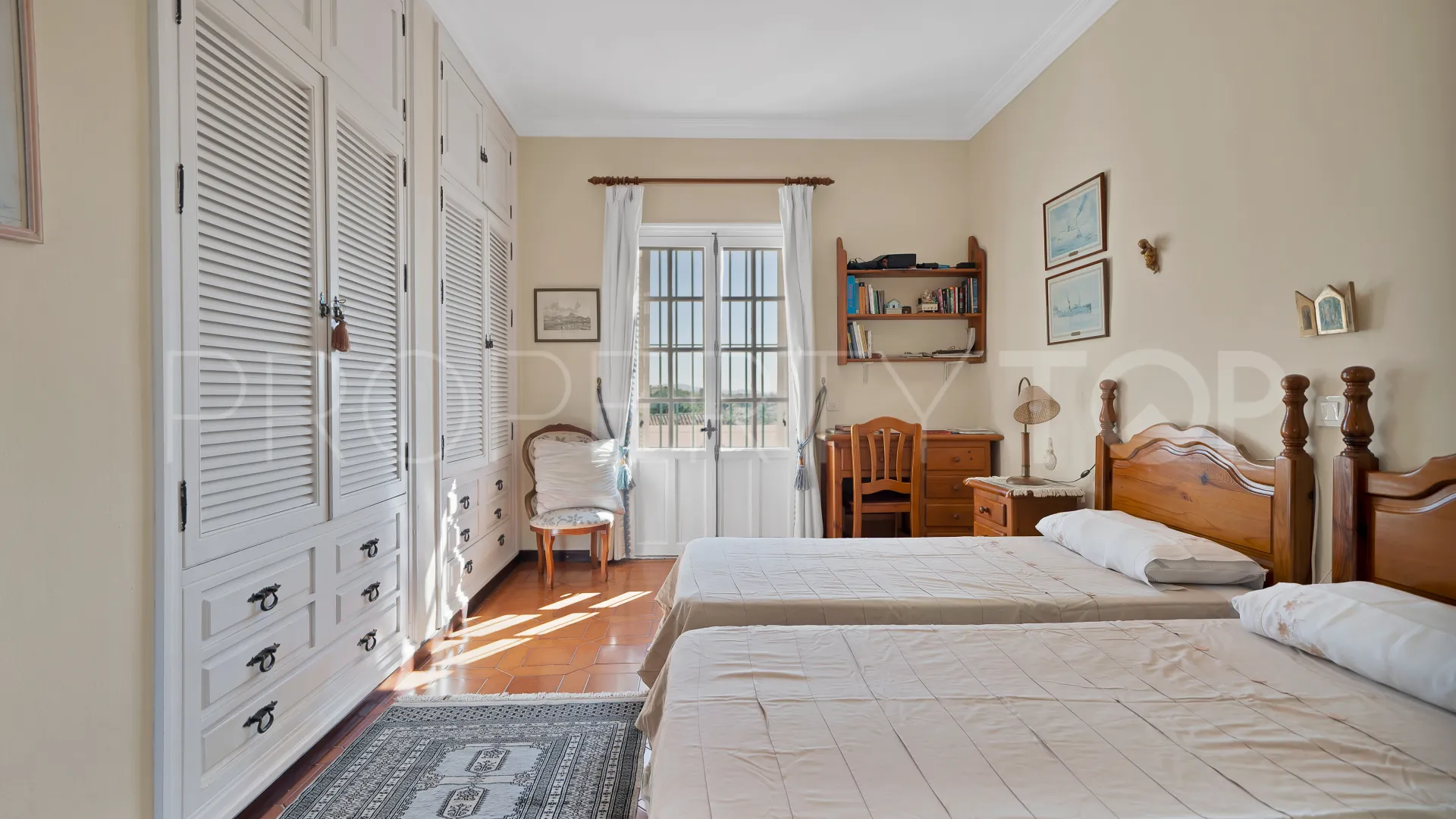 Las Brisas, villa en venta con 6 dormitorios