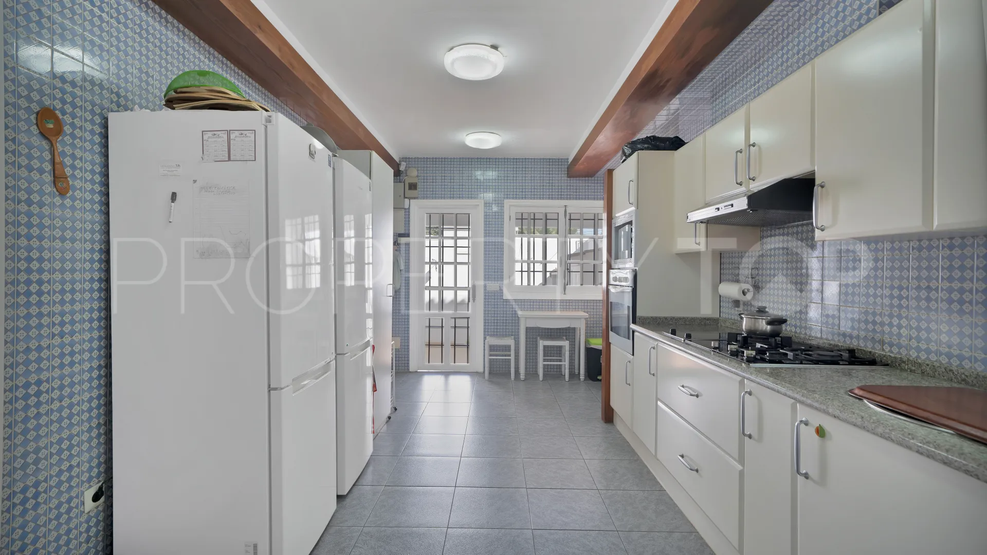 Las Brisas, villa en venta con 6 dormitorios