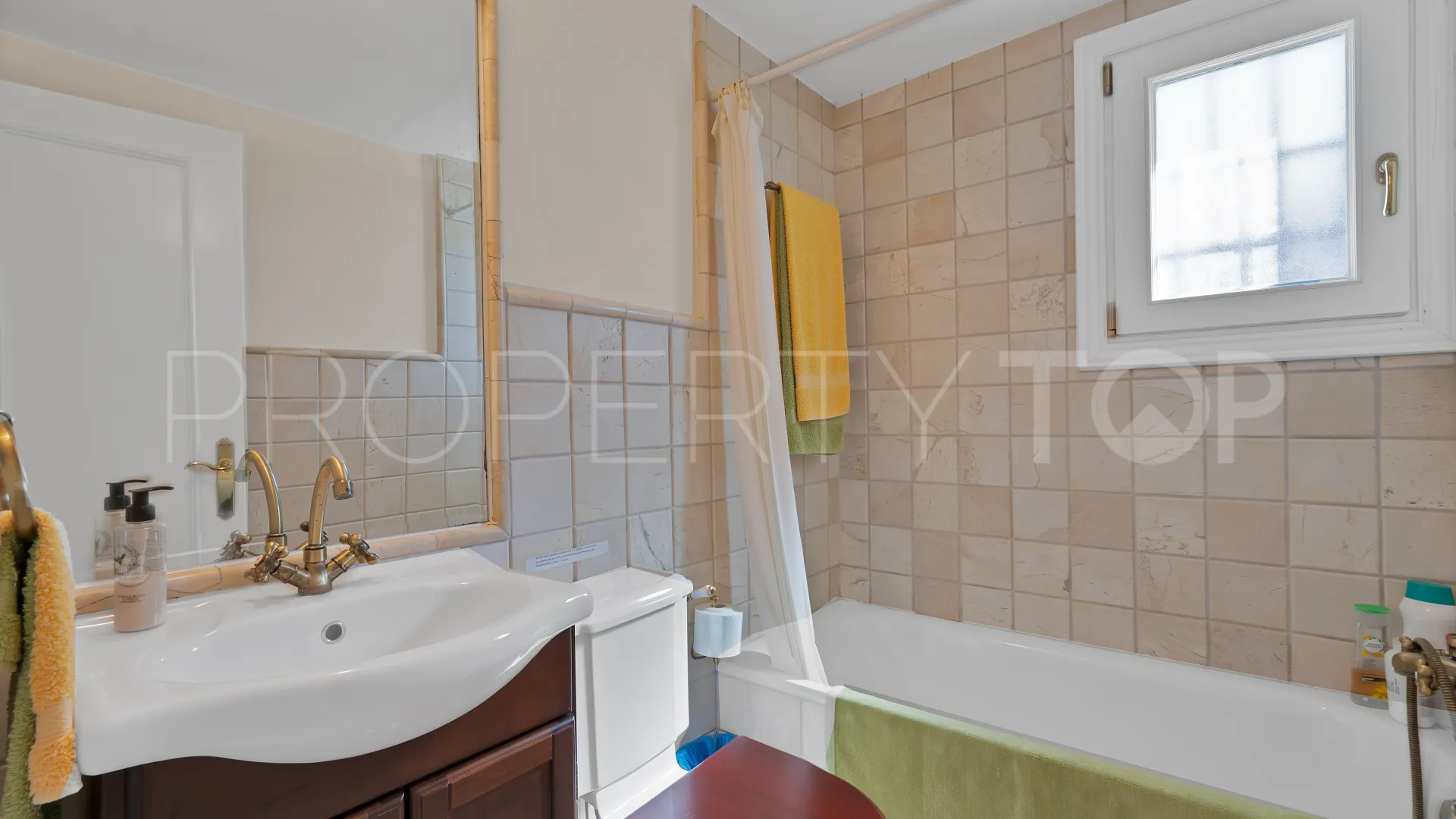 Las Brisas, villa en venta con 6 dormitorios