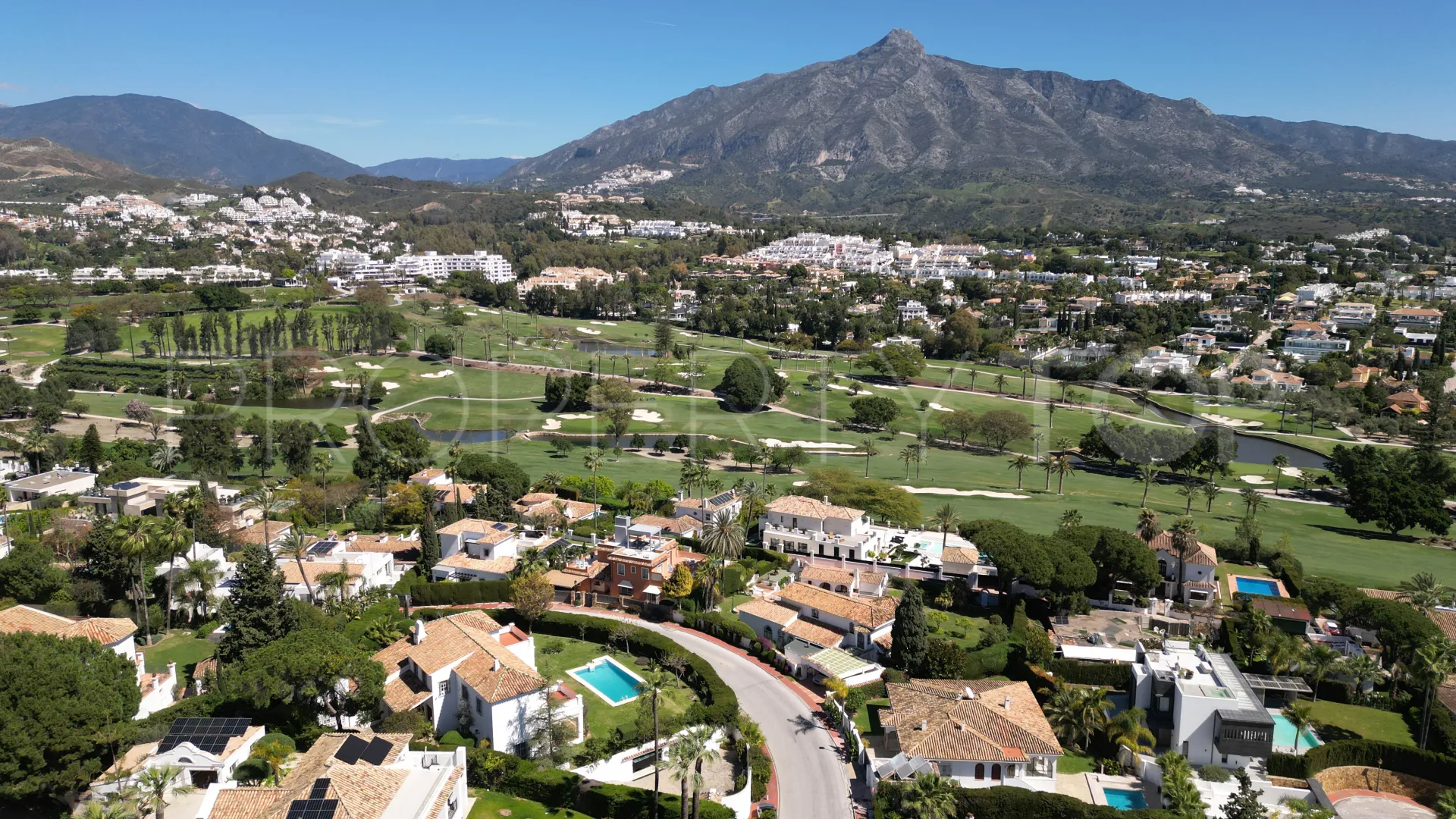 Las Brisas, villa en venta con 6 dormitorios