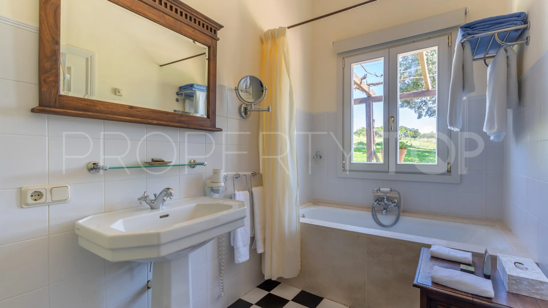Comprar hotel en Ronda