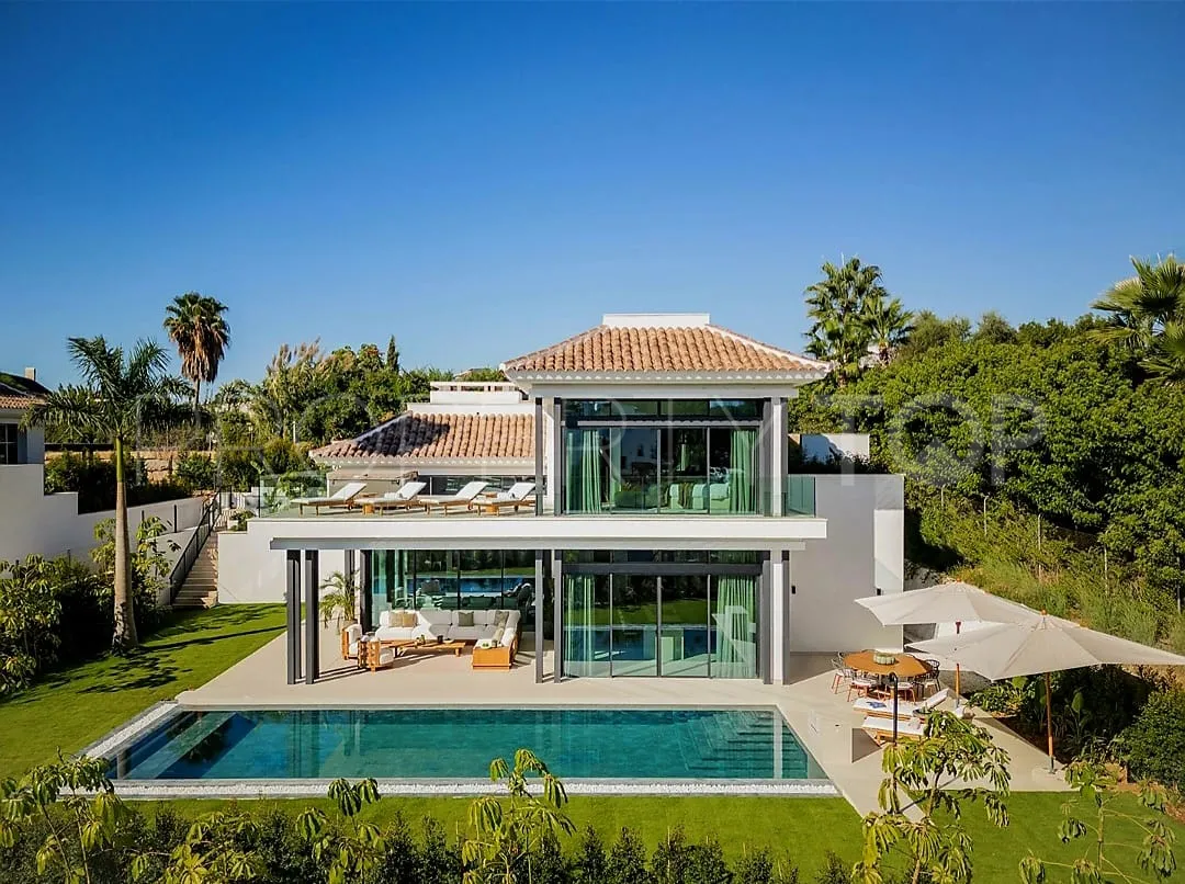 Villa for sale in Lomas del Virrey with 4 bedrooms