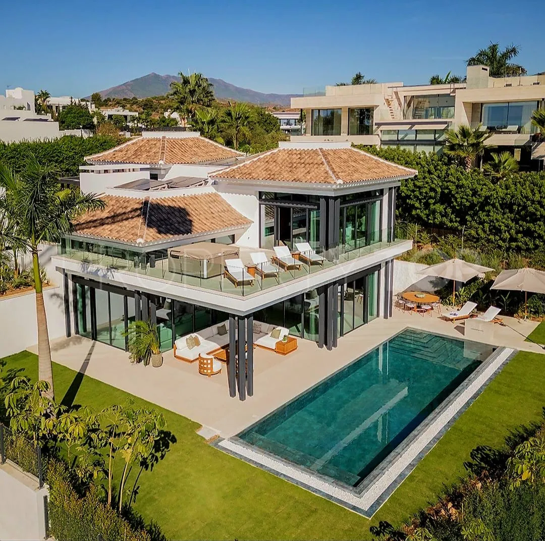 Villa for sale in Lomas del Virrey with 4 bedrooms